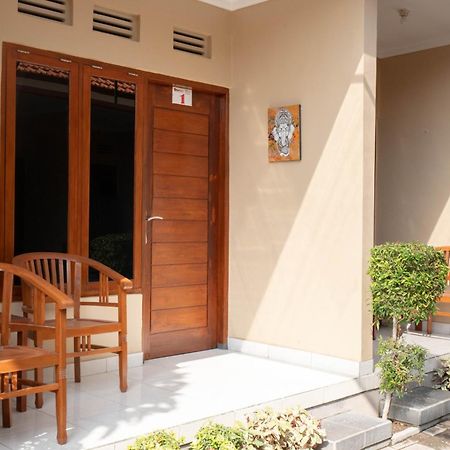 Reddoorz Near Buleleng Harbour 2 Otel Singaraja Dış mekan fotoğraf