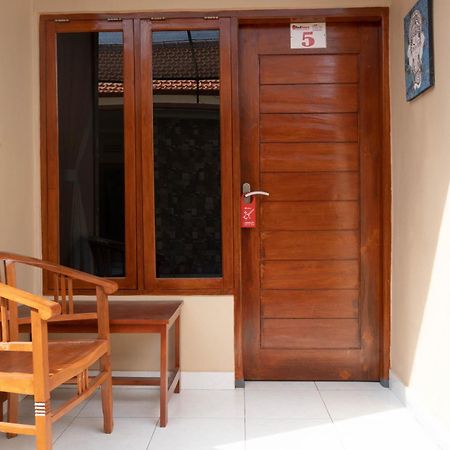 Reddoorz Near Buleleng Harbour 2 Otel Singaraja Dış mekan fotoğraf