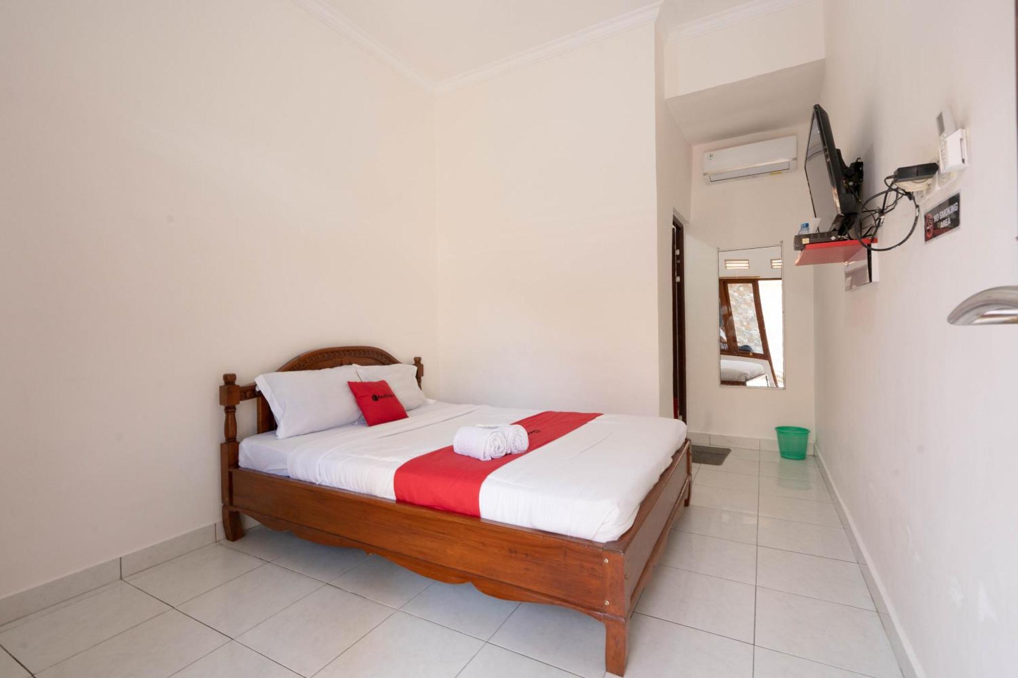 Reddoorz Near Buleleng Harbour 2 Otel Singaraja Dış mekan fotoğraf