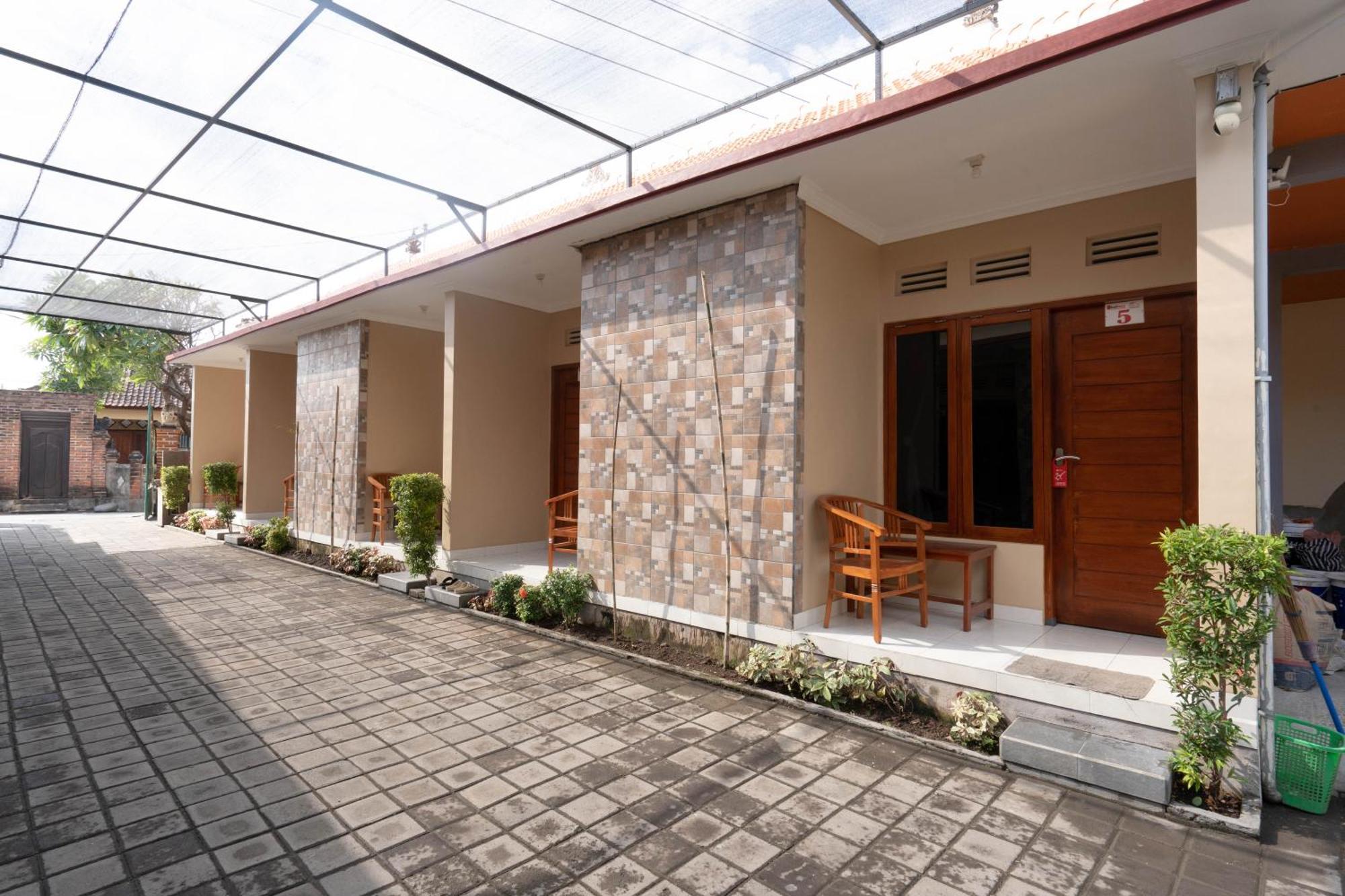 Reddoorz Near Buleleng Harbour 2 Otel Singaraja Dış mekan fotoğraf